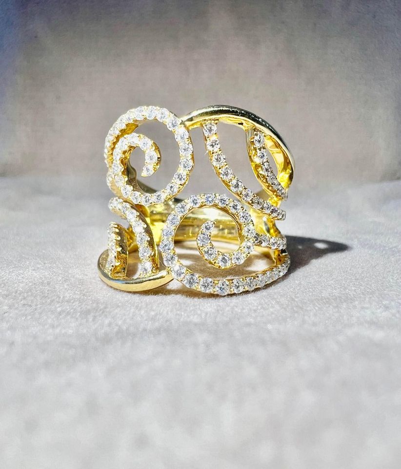 18ct Yellow Gold Natural Diamond Ladies Dress Ring DR2 Atlas Jewellers 18ct Yellow Gold Natural Diamond Ladies Dress Ring DR2 Atlas Jewellers