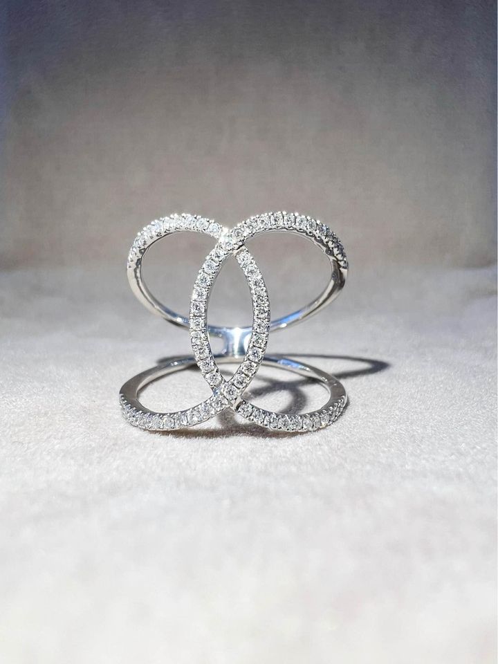 ladies white gold dress rings LUOWEND 18K White Gold Rings Fashion Creative Design 0.90carat Real Natural Diamond  Ring for Women Cocktail Party High Jewelry main image 0